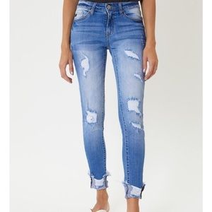 🔥KANCAN🔥MID RISE DESTROYED CUFF JEANS